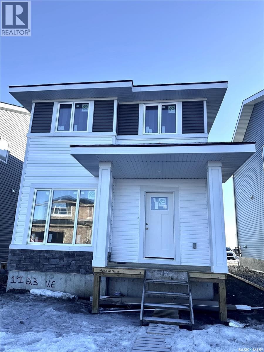 1123 Camden GARDENS