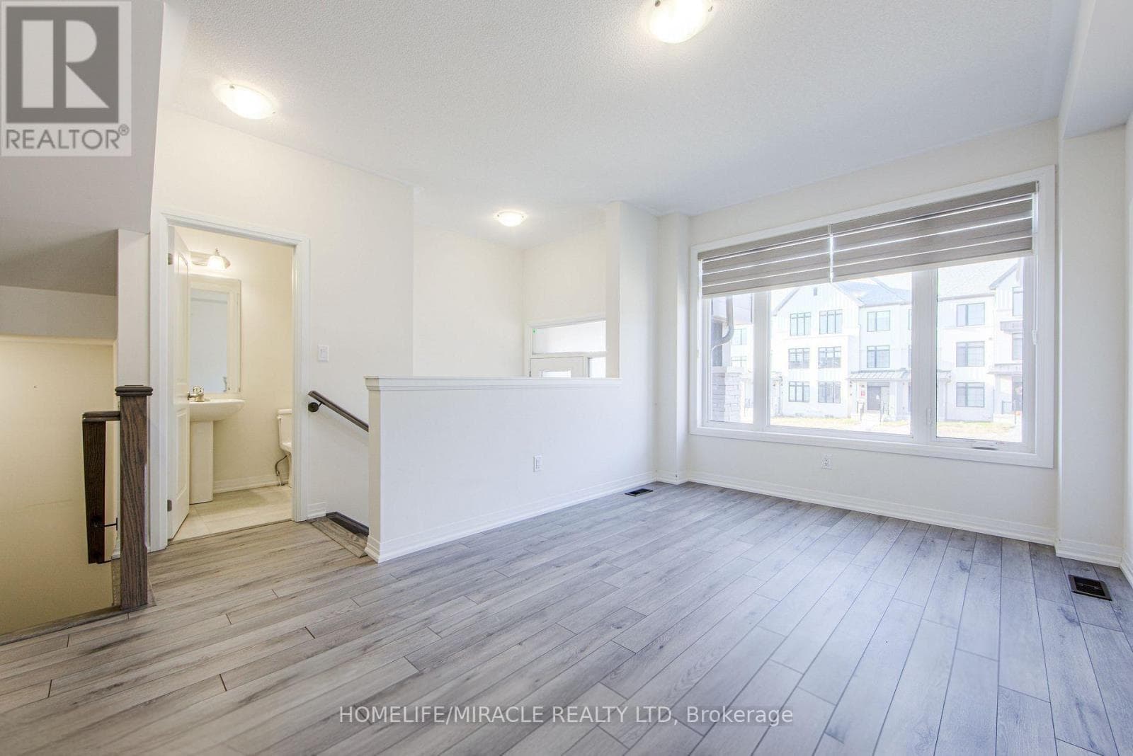 2711 PETER MATTHEWS DRIVE photo 5