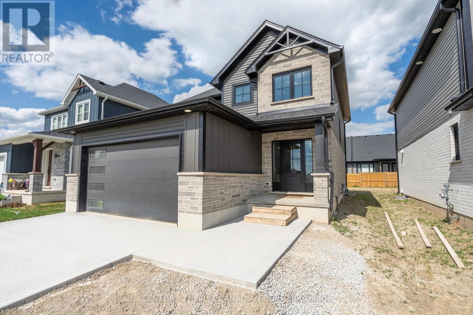5 DOERR COURT photo 2