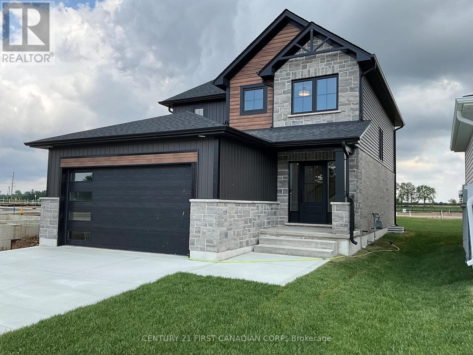 3 bed 3 bath single family at 5 DOERR COURT — $640,620