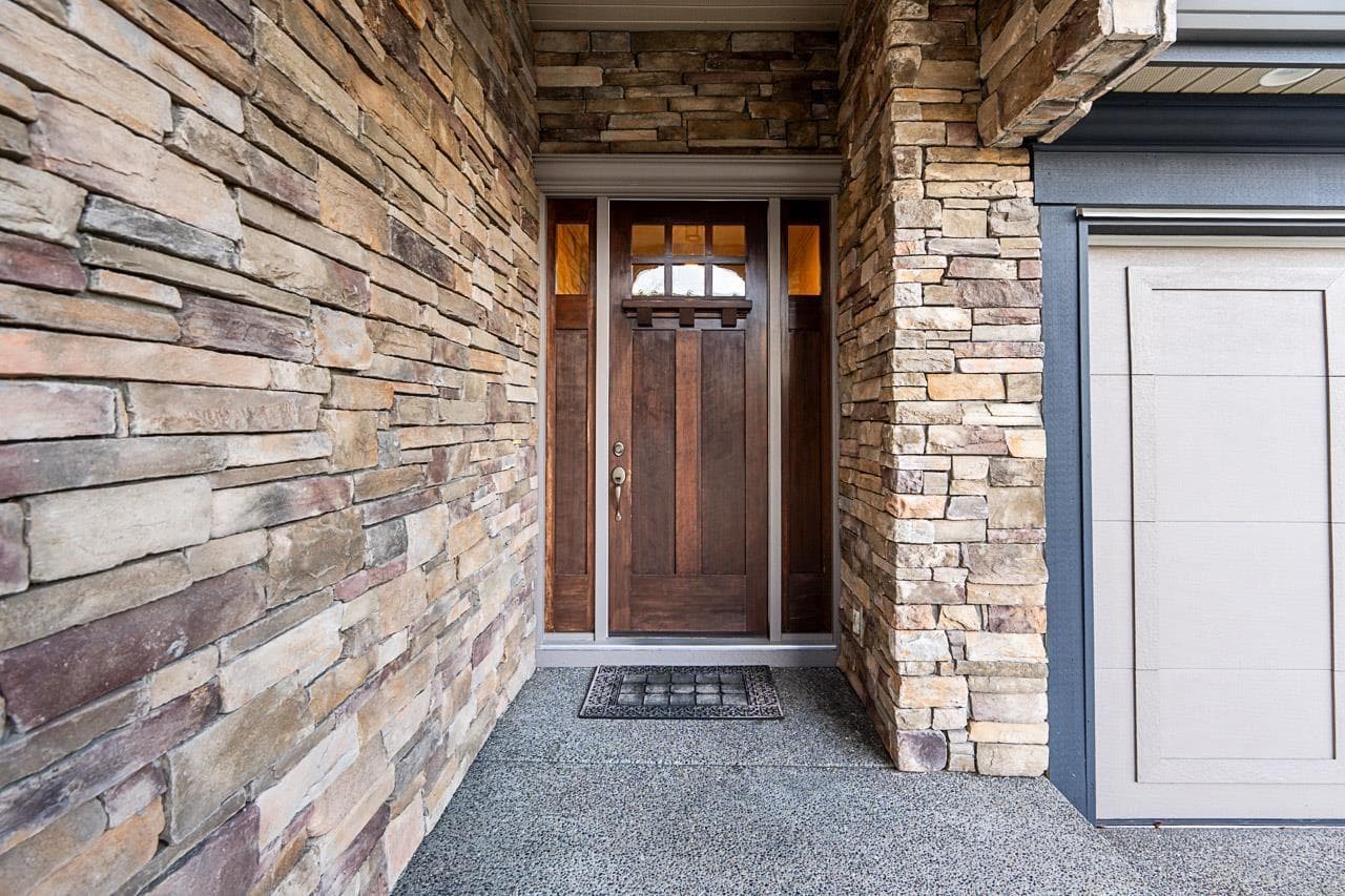 2513 164 STREET photo 4