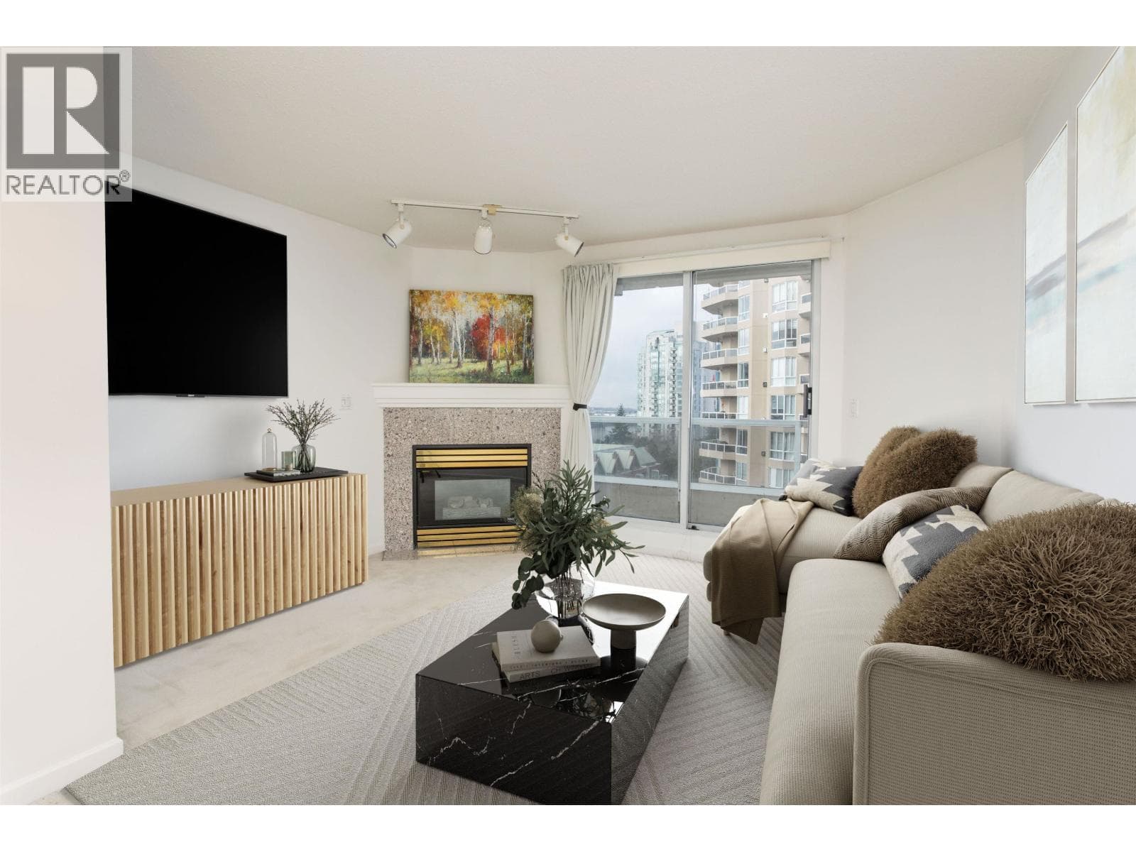 1003 1185 QUAYSIDE DRIVE photo 3
