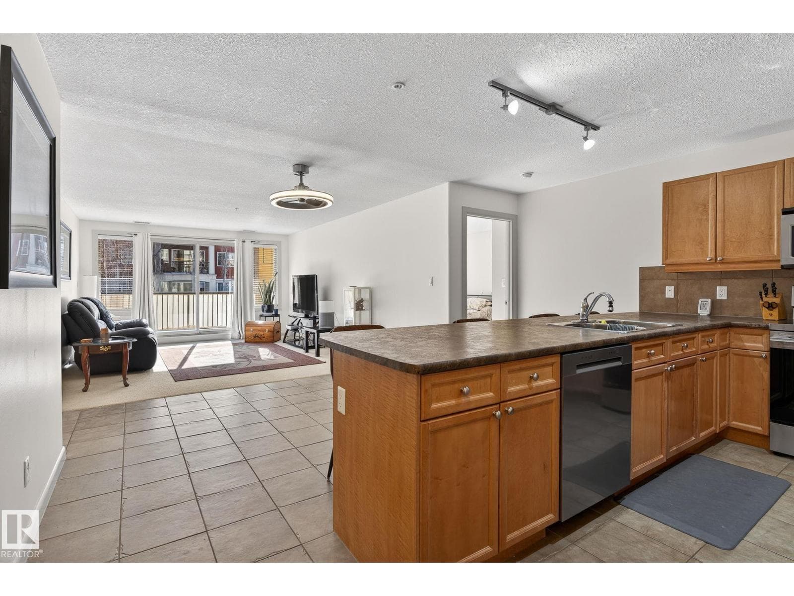 #222 400 PALISADES WY — photo 3