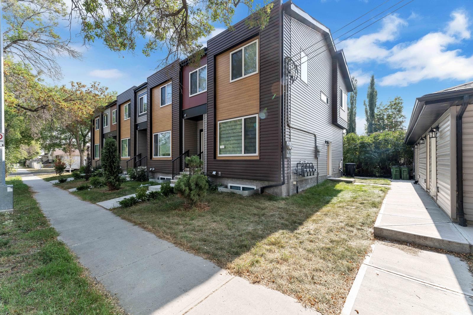 7903  122 Avenue — photo 2