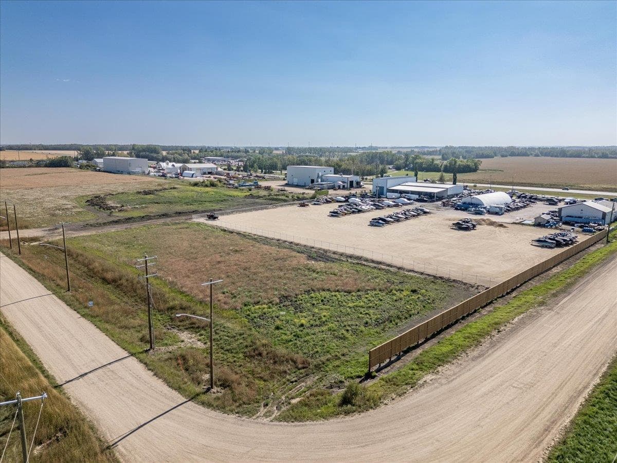 Lot 3 Block 1 Plan 2521824 — photo 2