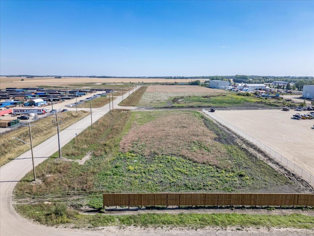 Lot 3 Block 1 Plan 2521824 — photo 3