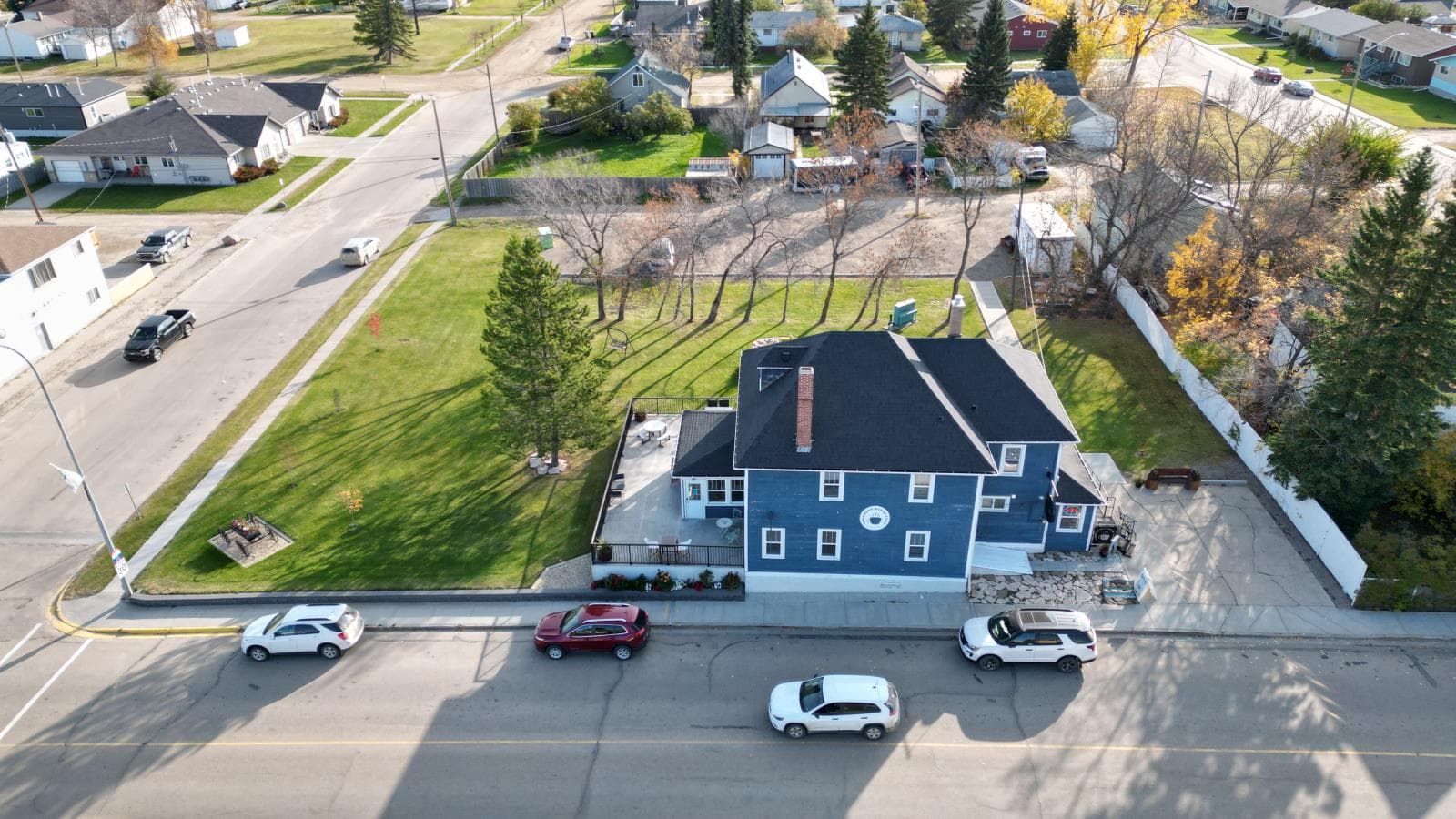 4705  50 Street — photo 4