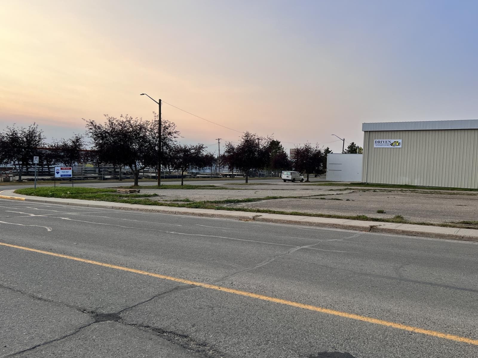5216  53 St