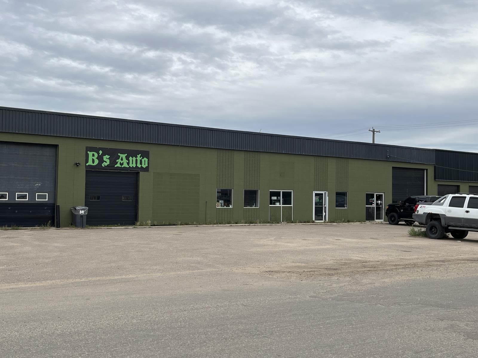 industrial at 5714  52 Avenue — $449,900
