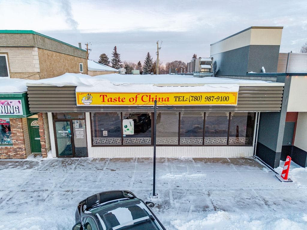 retail at 34  Athabasca Ave — $750,000