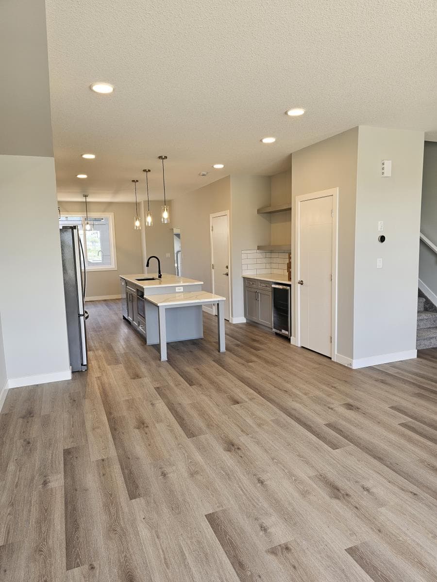 8069 8071 8073 Cedric Mah Rd, Edmonton, AB T5G 2Z4, Canada — photo 2