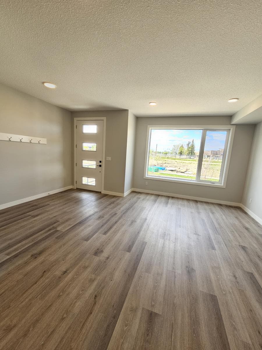 8069 8071 8073 Cedric Mah Rd, Edmonton, AB T5G 2Z4, Canada