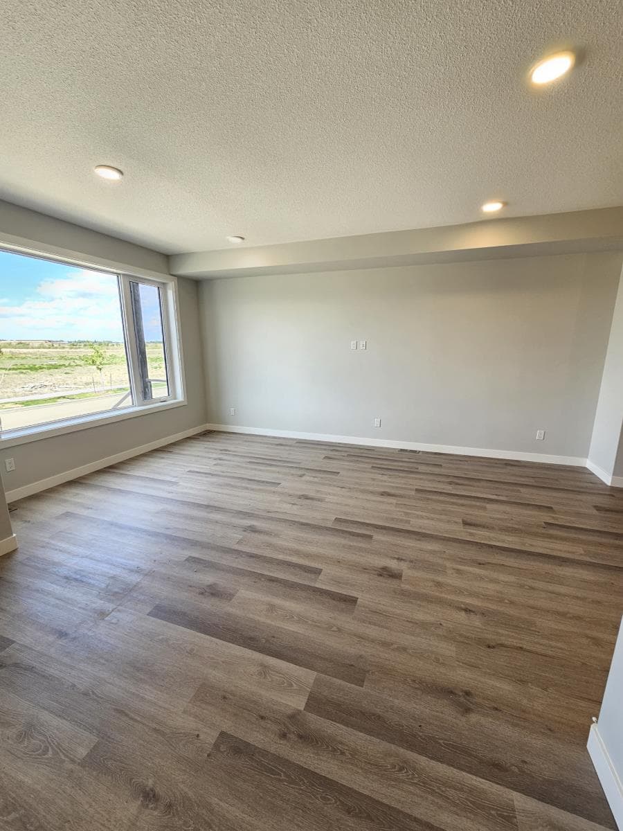 8069 8071 8073 Cedric Mah Rd, Edmonton, AB T5G 2Z4, Canada — photo 5
