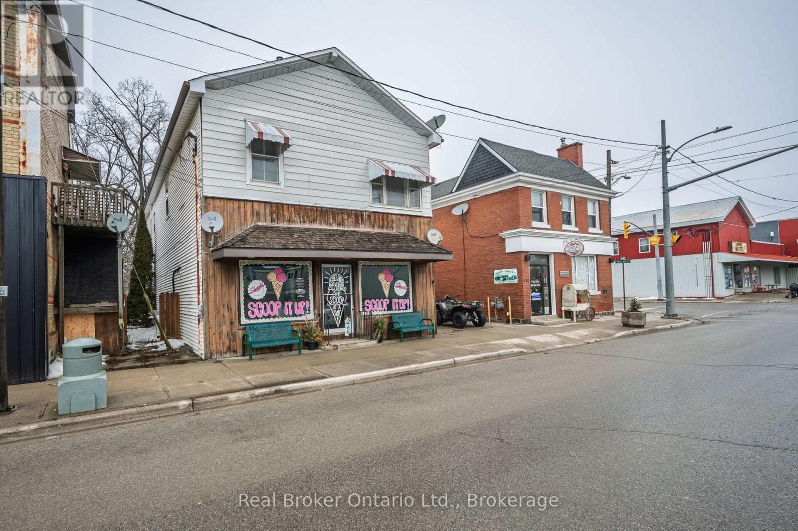 122 KING STREET photo 3