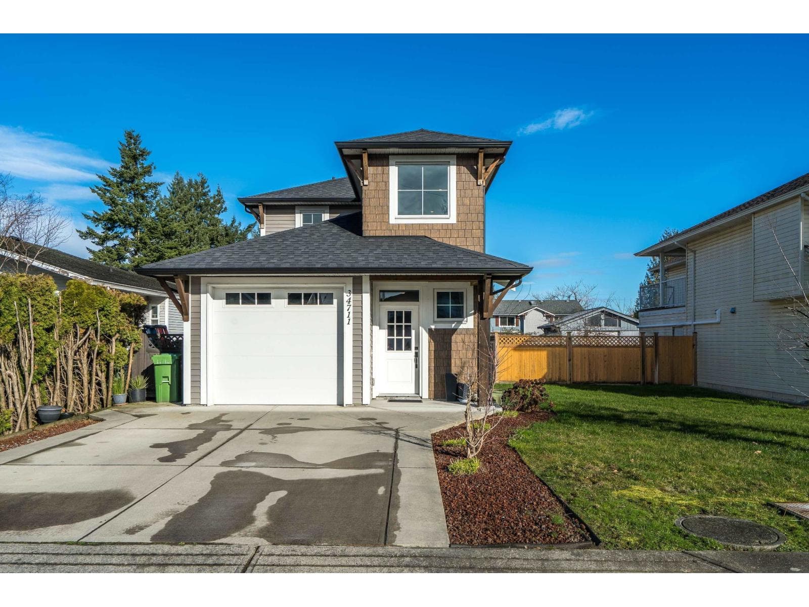 3 bed 3 bath single family at 34711 2 AVENUE — $849,000