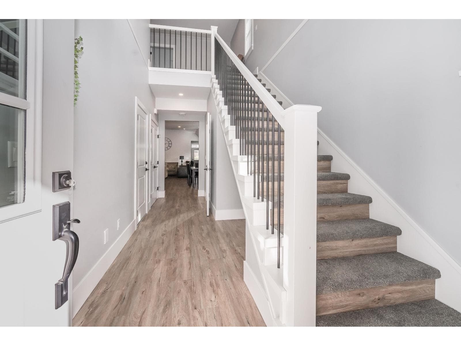 34711 2 AVENUE photo 4