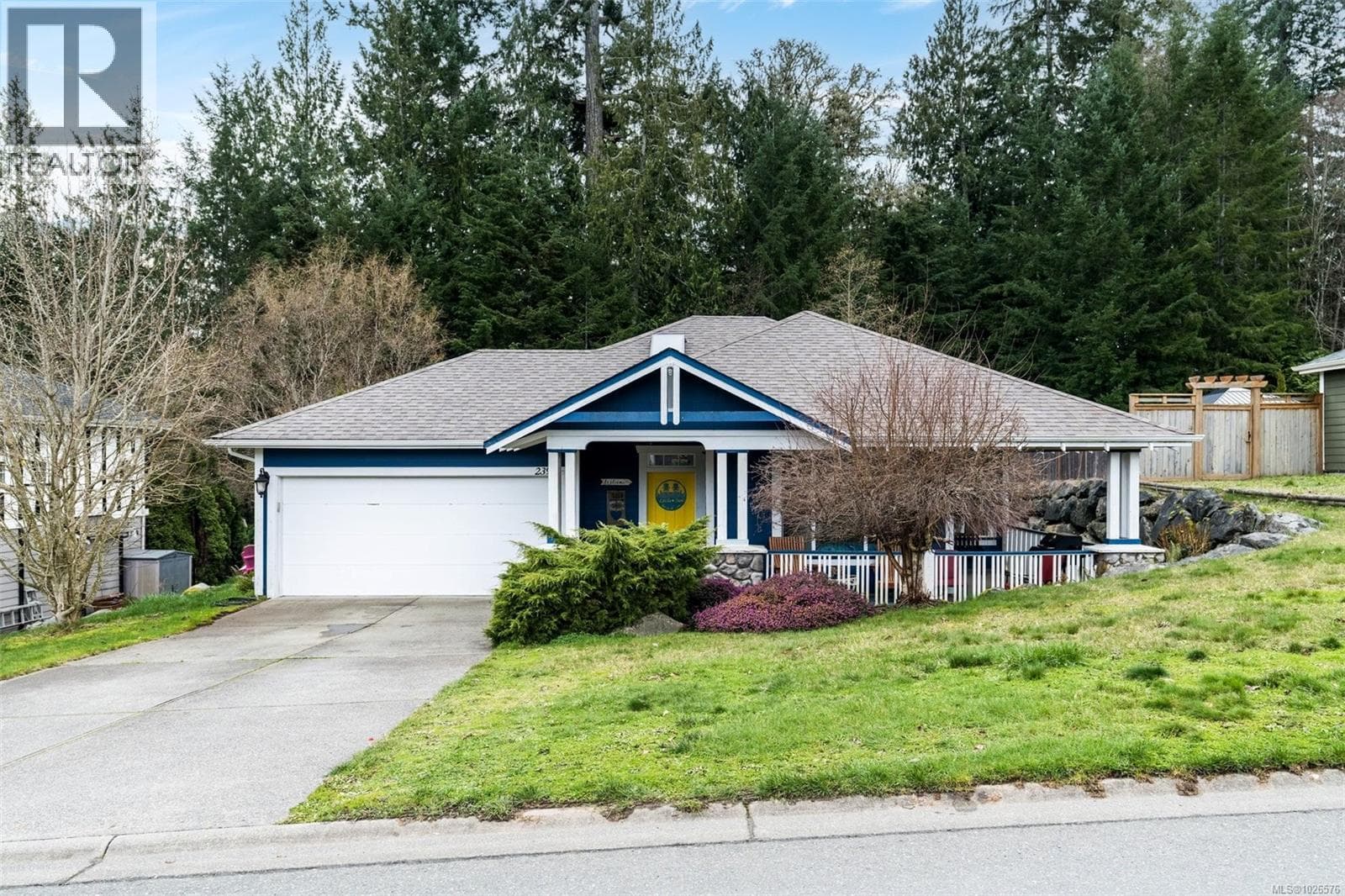 2 bed 2 bath single family at 2398 Sunriver Way — $789,900