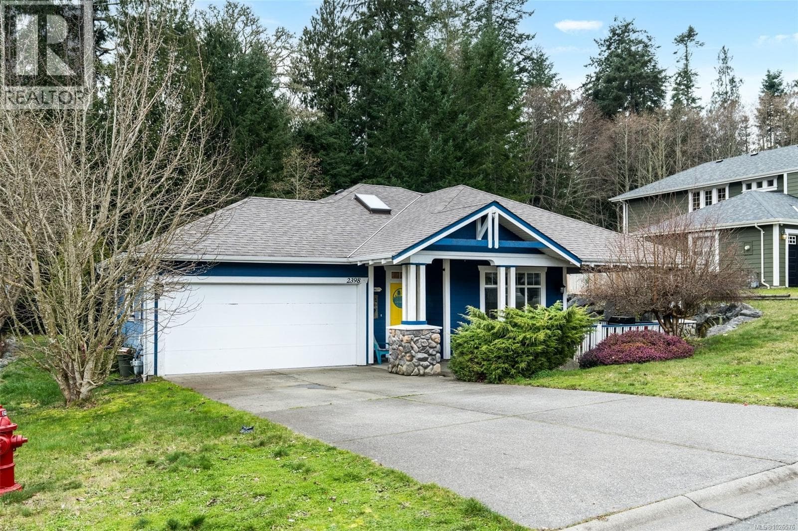 2398 Sunriver Way photo 2