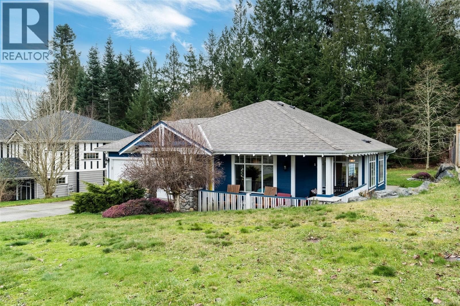 2398 Sunriver Way photo 3