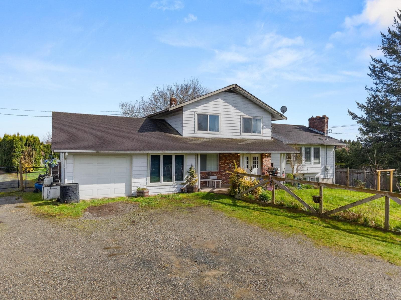 4532 272 STREET photo 2