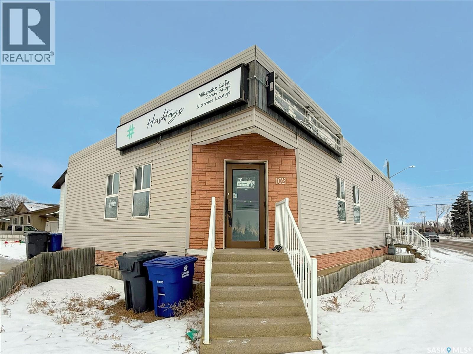 102 North Railway STREET W