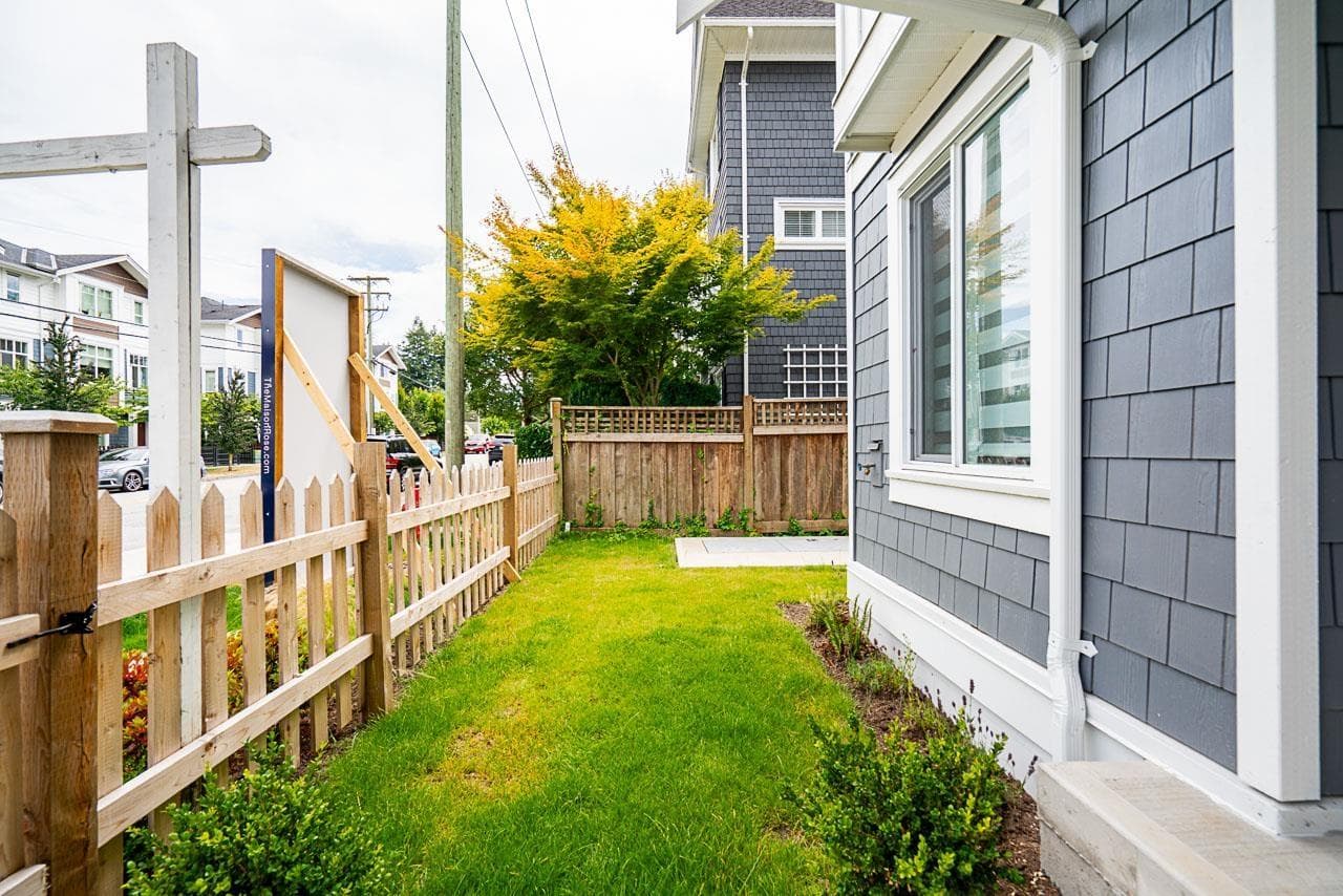 6 2525 156 STREET photo 3