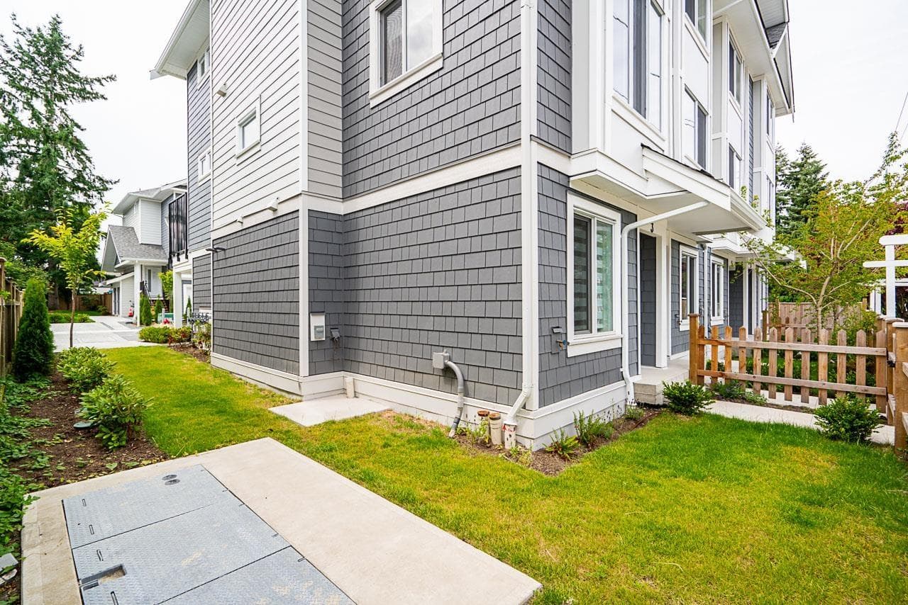 6 2525 156 STREET photo 4
