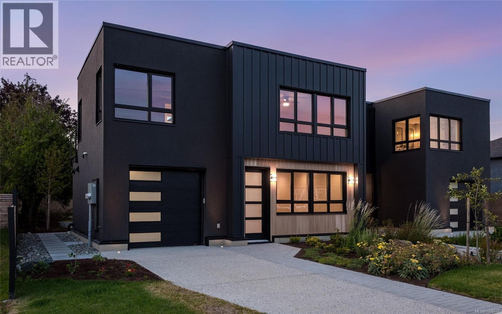 3 bed 3 bath single family at 1970 Kings Rd — $1,750,000