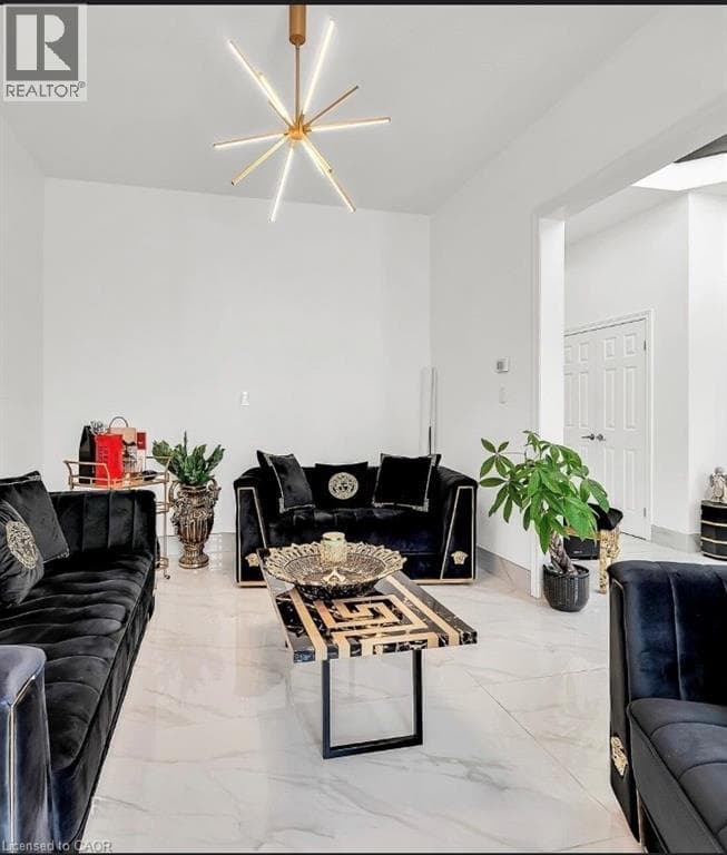 137 DIIORIO Circle photo 3