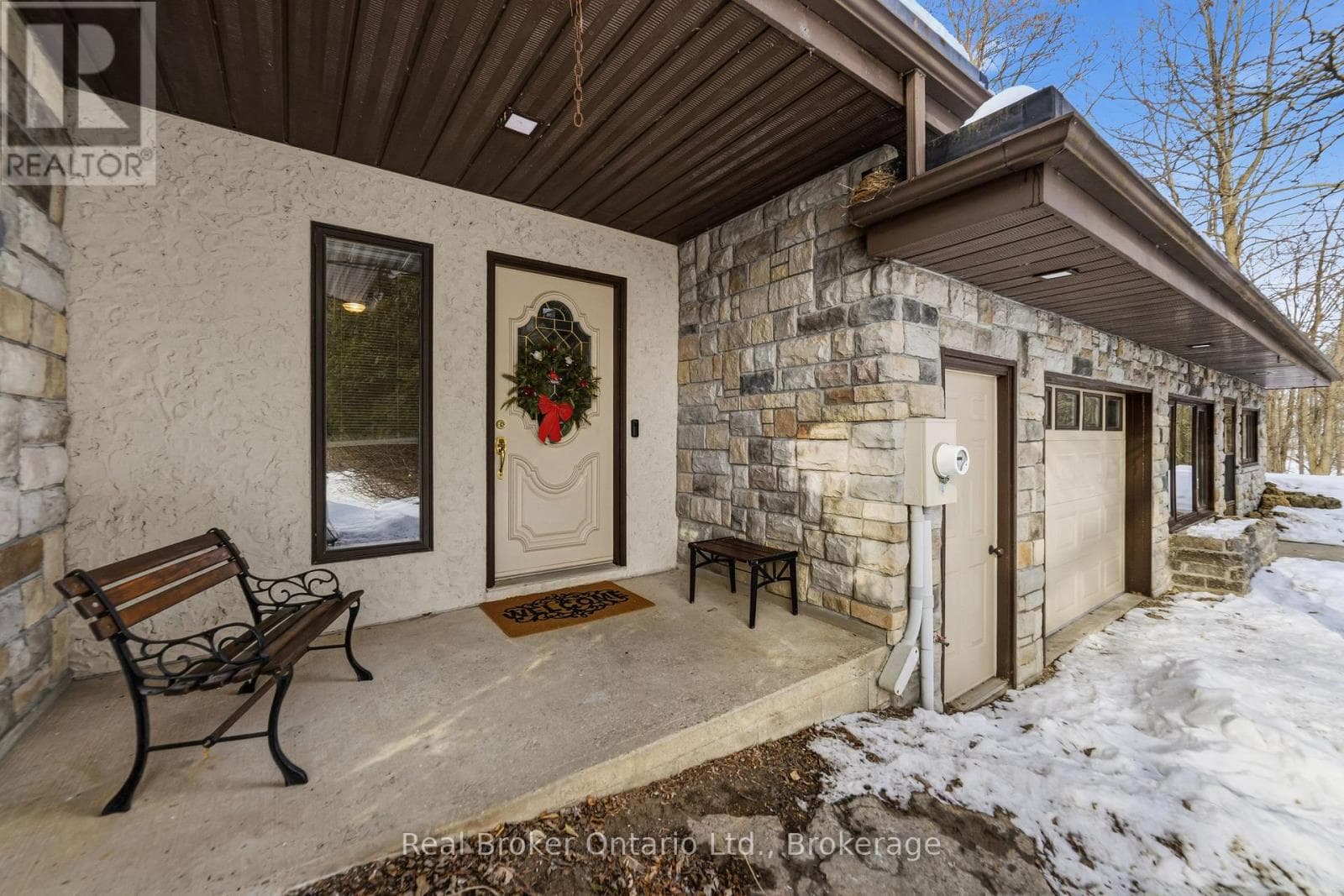 295 BRANT ROAD photo 3