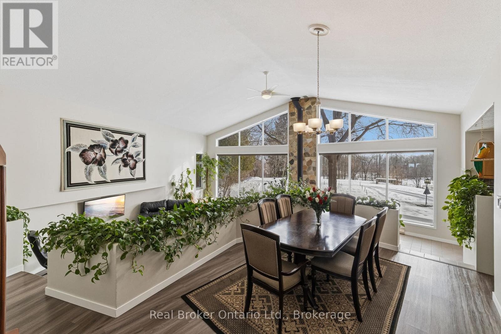 295 BRANT ROAD photo 4