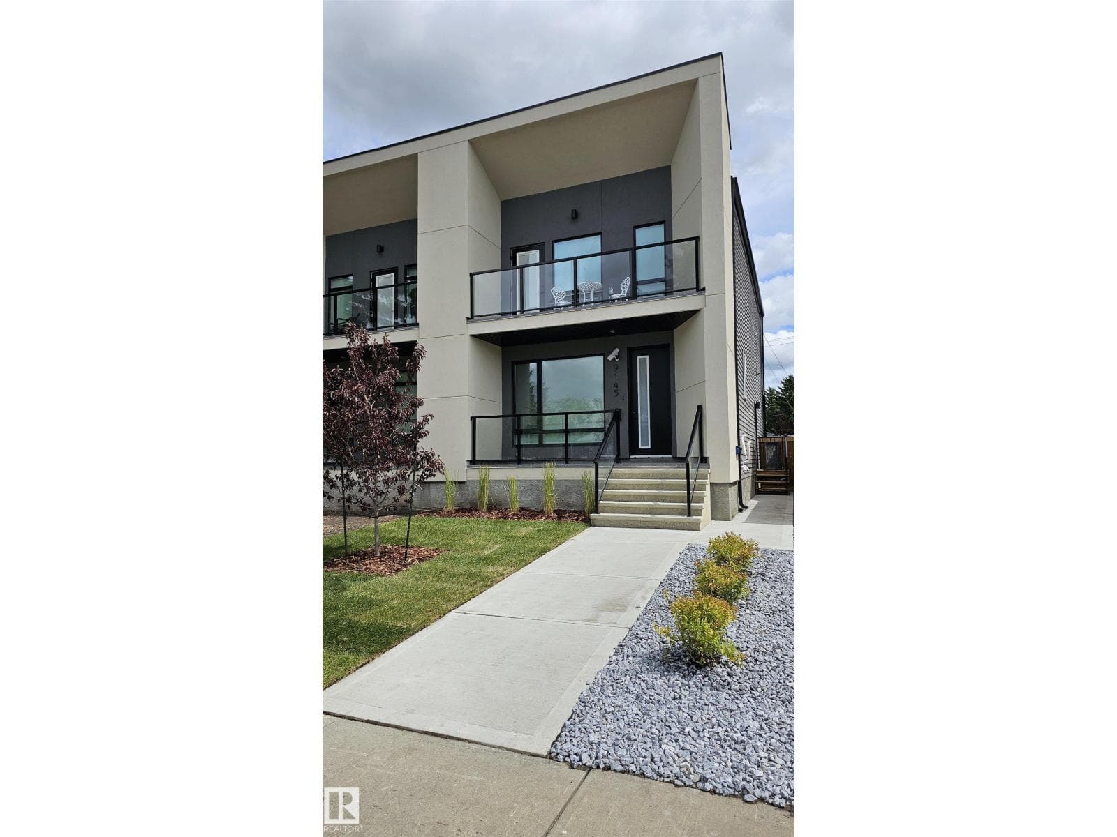 9145 154 ST NW photo 2