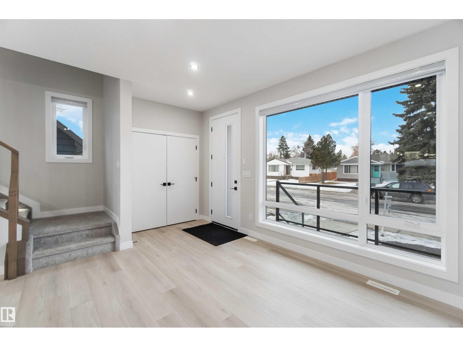 9145 154 ST NW photo 4