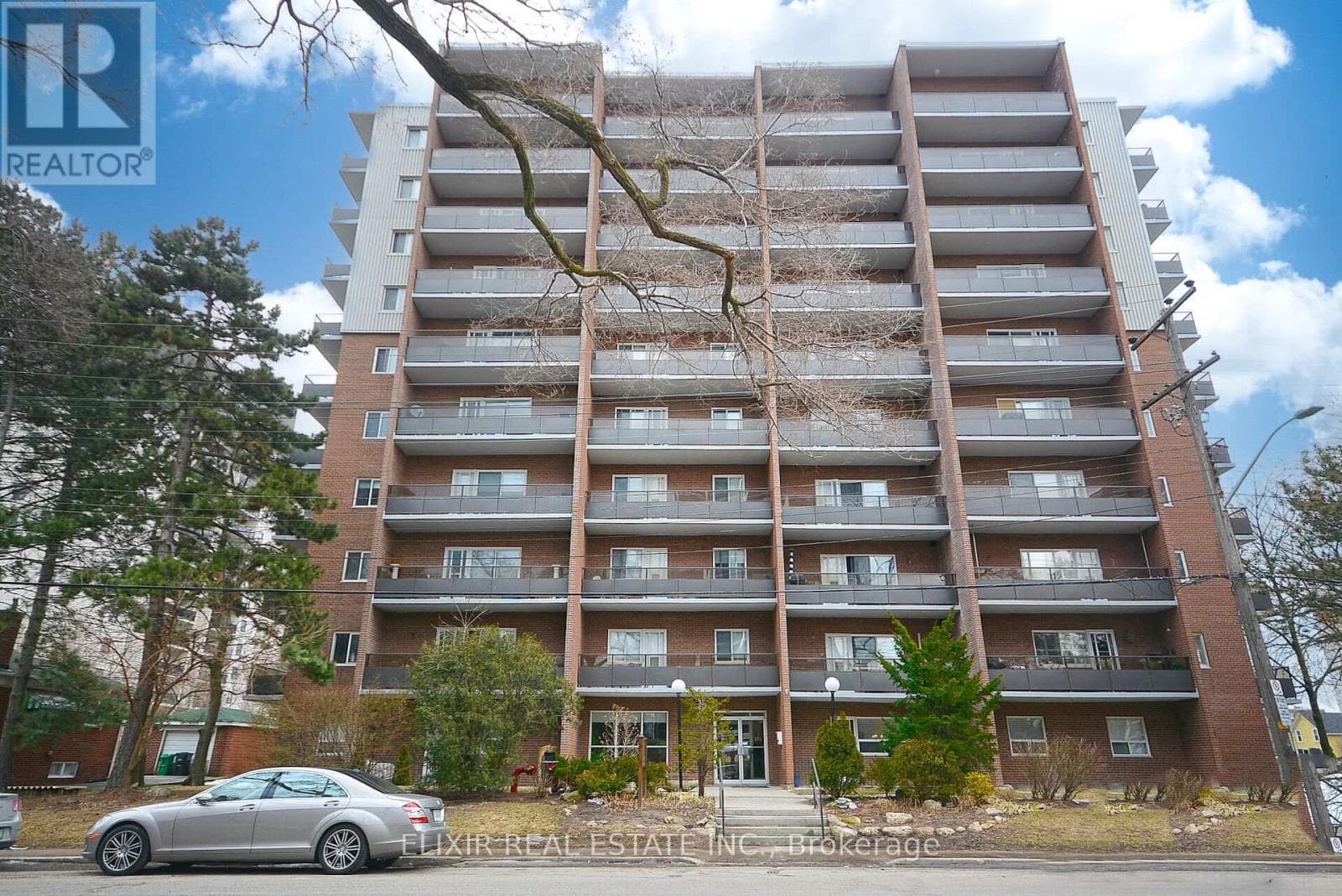 605 - 15 ELIZABETH STREET N photo 3