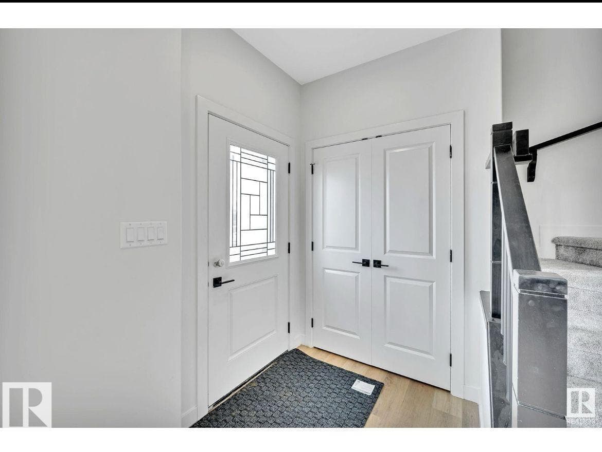 426 crystal creek LI — photo 2