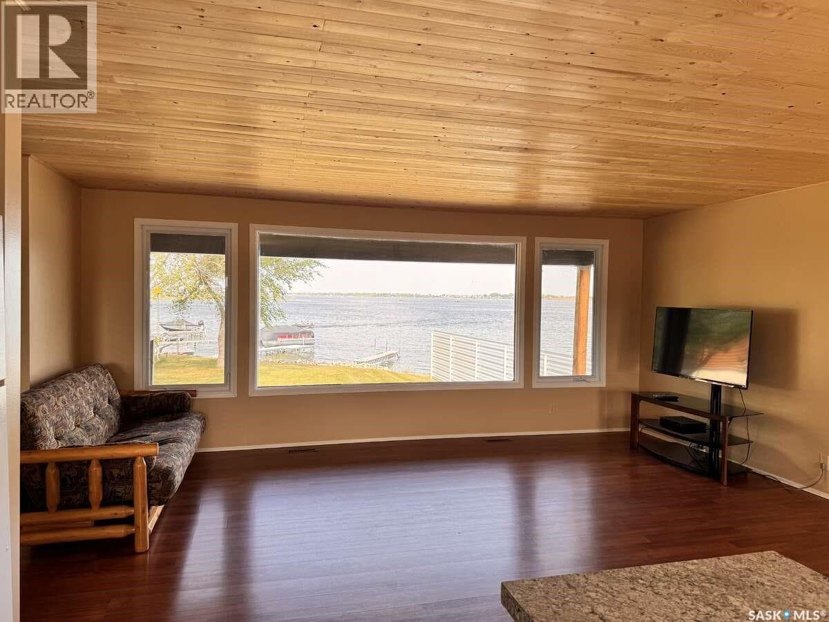 100B Lakeshore DRIVE photo 5