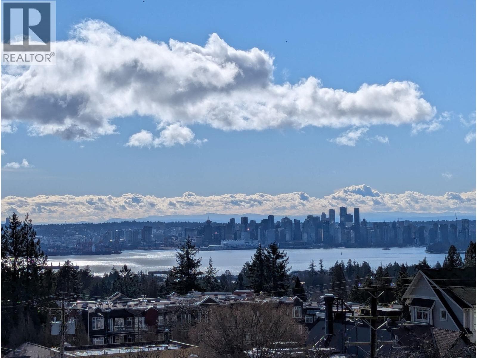 2 bed 2 bath single family at 318 3080 LONSDALE AVENUE — $819,000