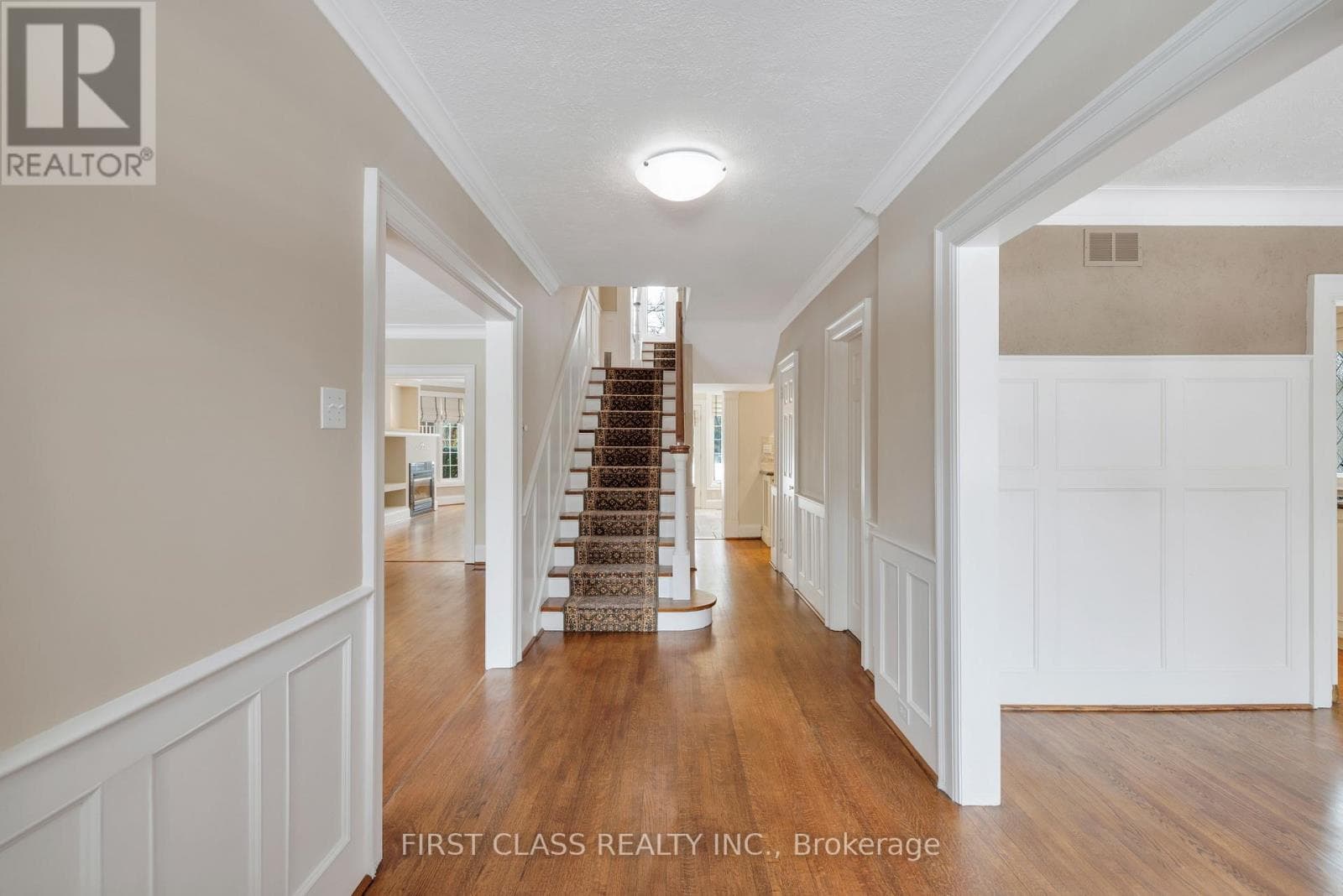 80 DOUGLAS DRIVE photo 2