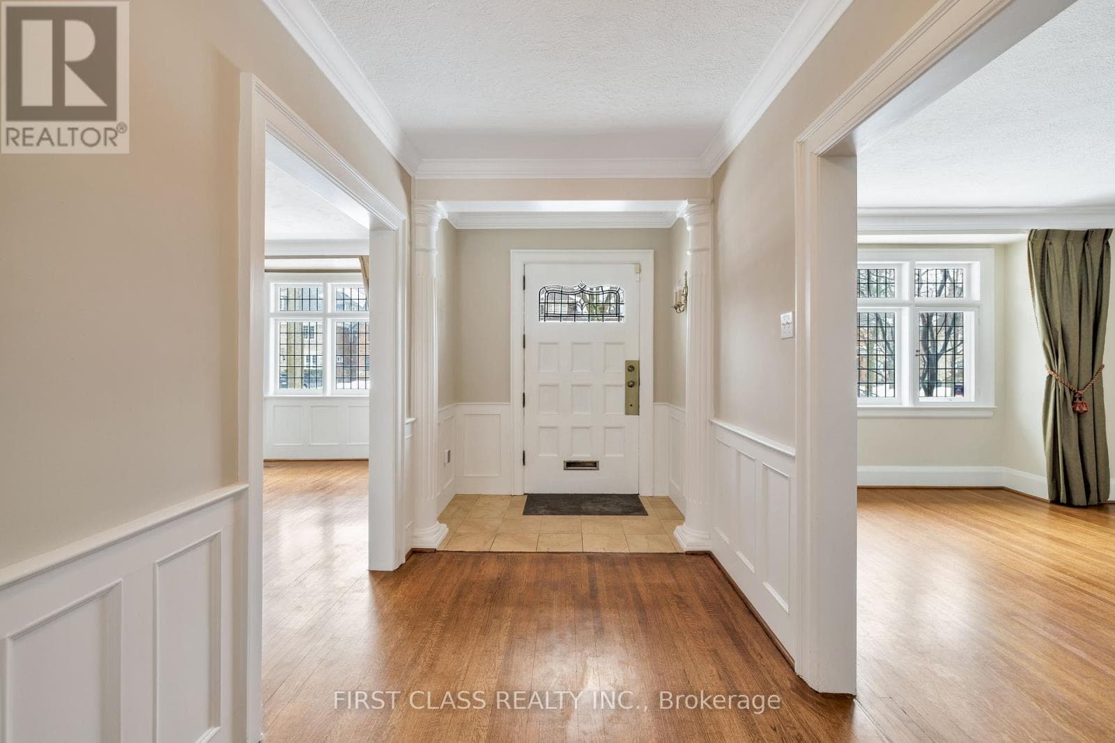 80 DOUGLAS DRIVE photo 3