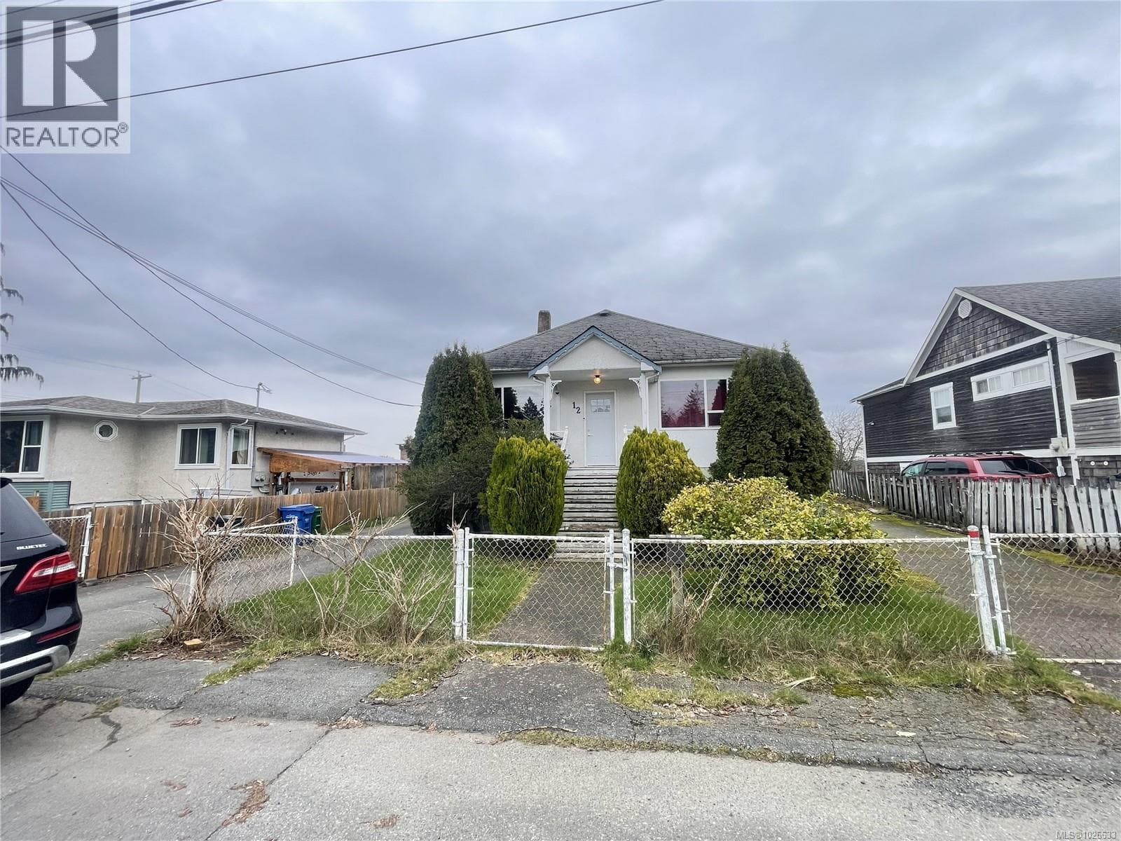 12 Gillespie St photo 2
