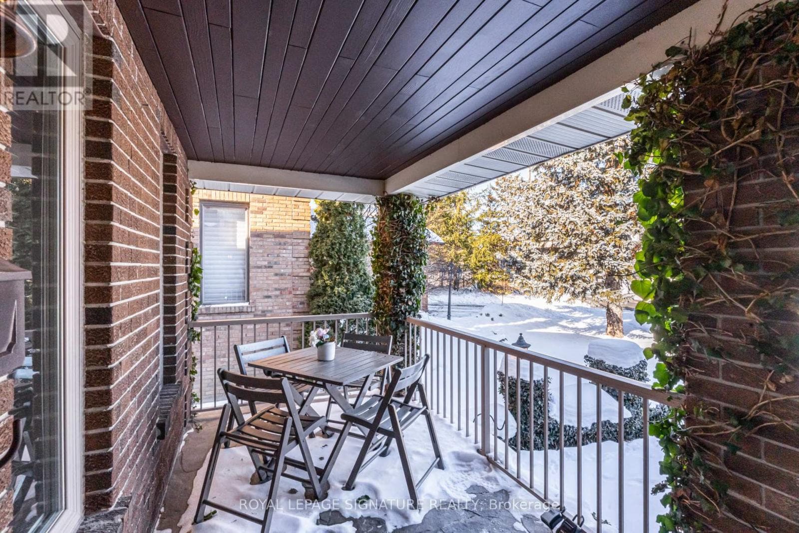 81 GARDEN AVENUE photo 3