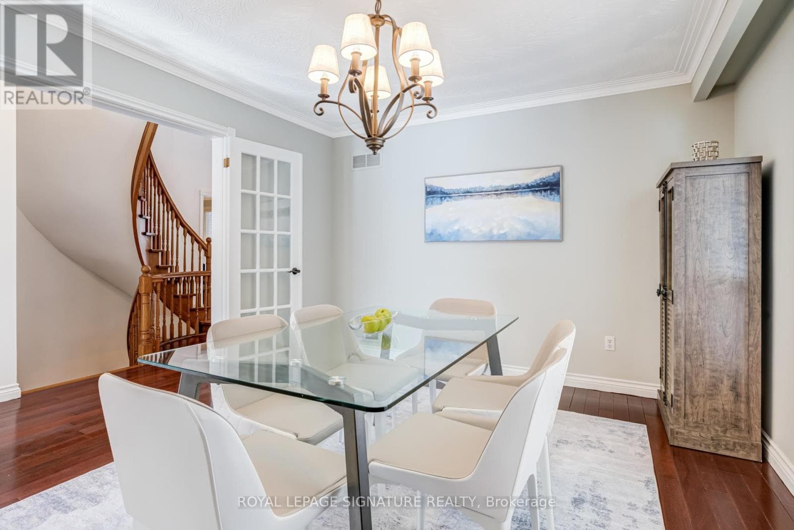 81 GARDEN AVENUE photo 5