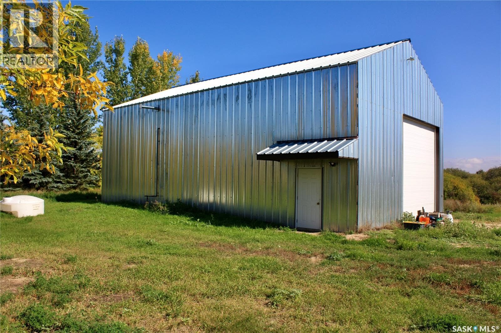 Warkentin Acreage — photo 3