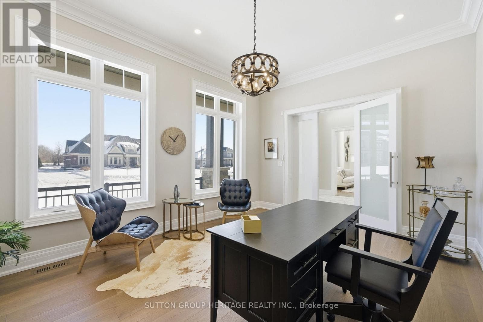 18 DEXSHIRE DRIVE photo 4