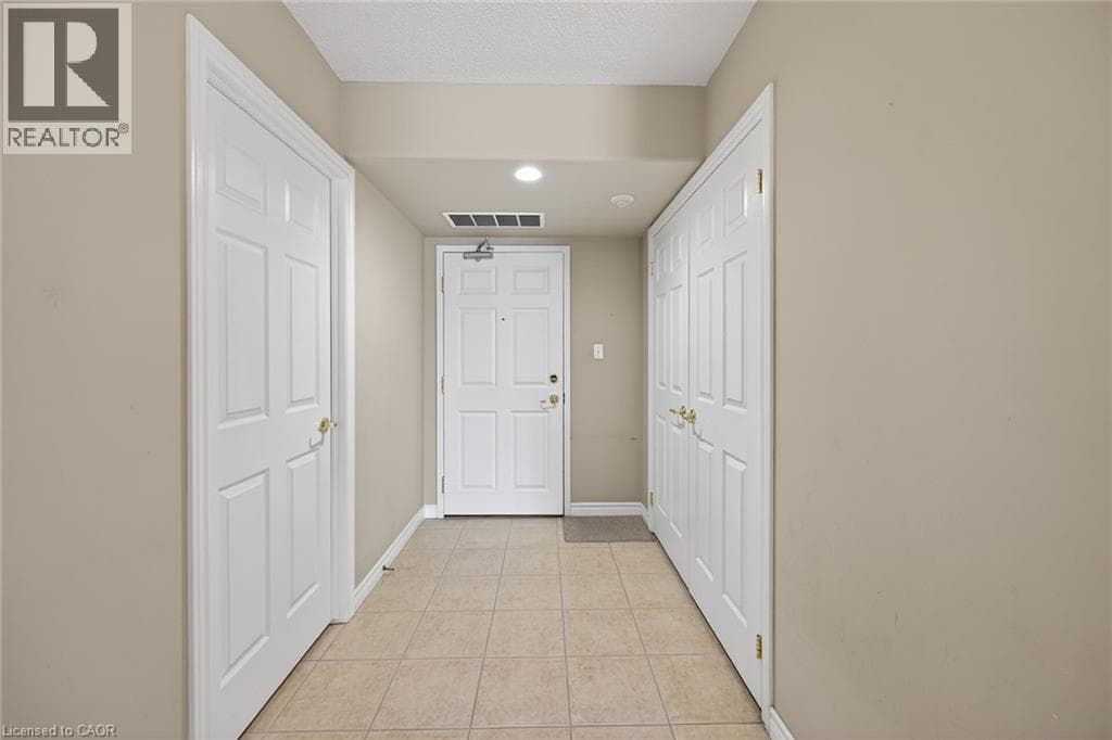 908 MOHAWK Road E Unit# 308 photo 4