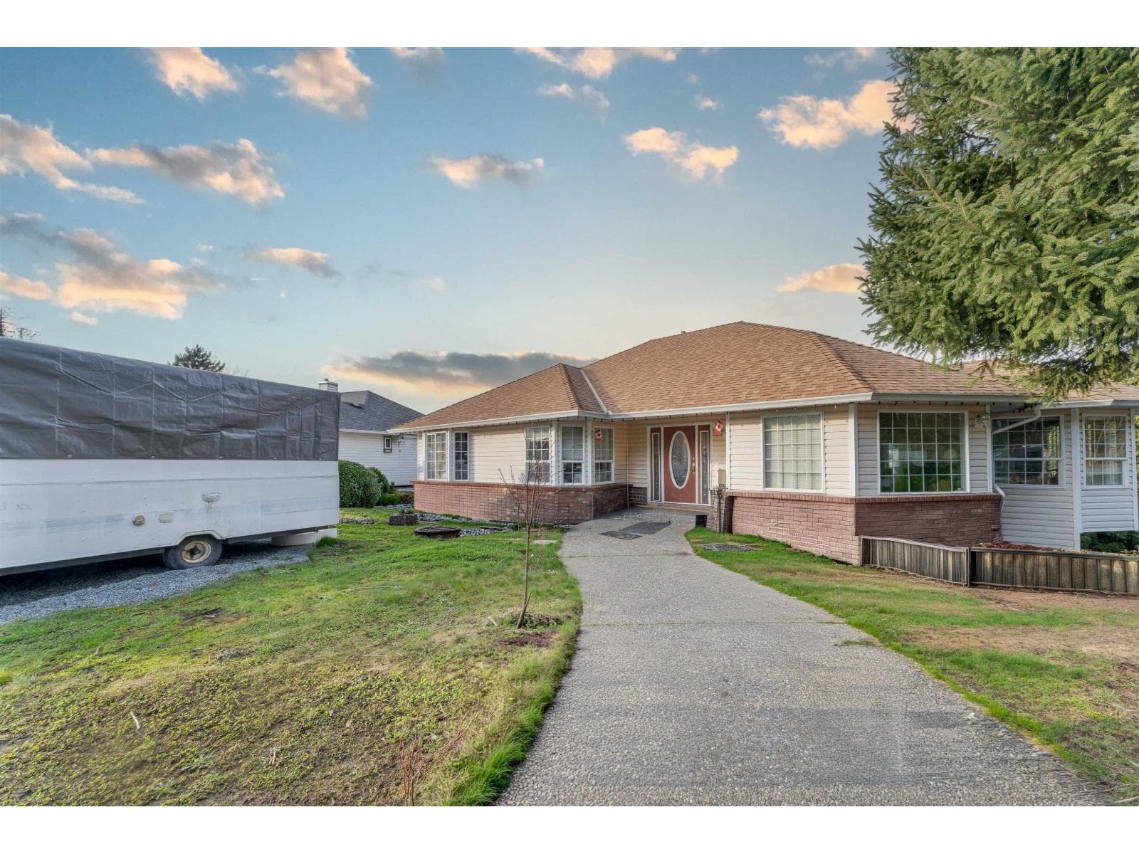 4 bed 3 bath single family at 3595 MCKINLEY DRIVE DRIVE — $1,099,000