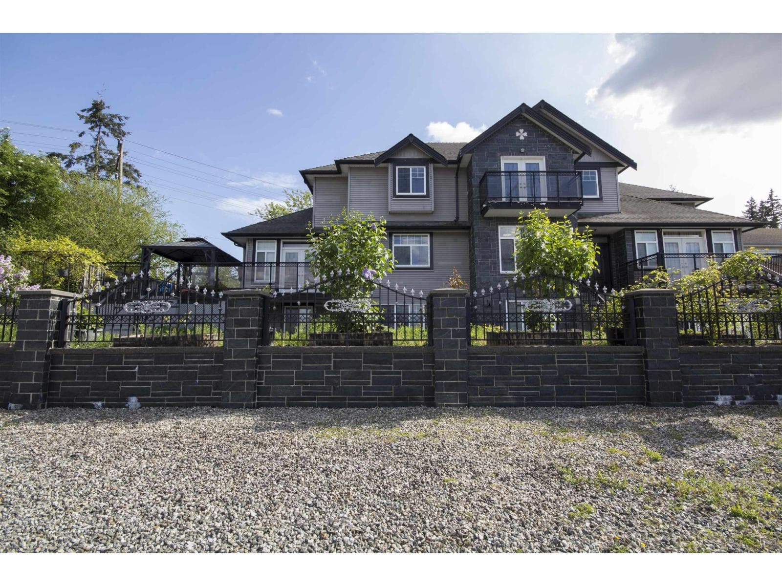 12136 100A AVENUE photo 2