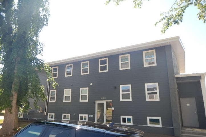 4816  52 Street — photo 2