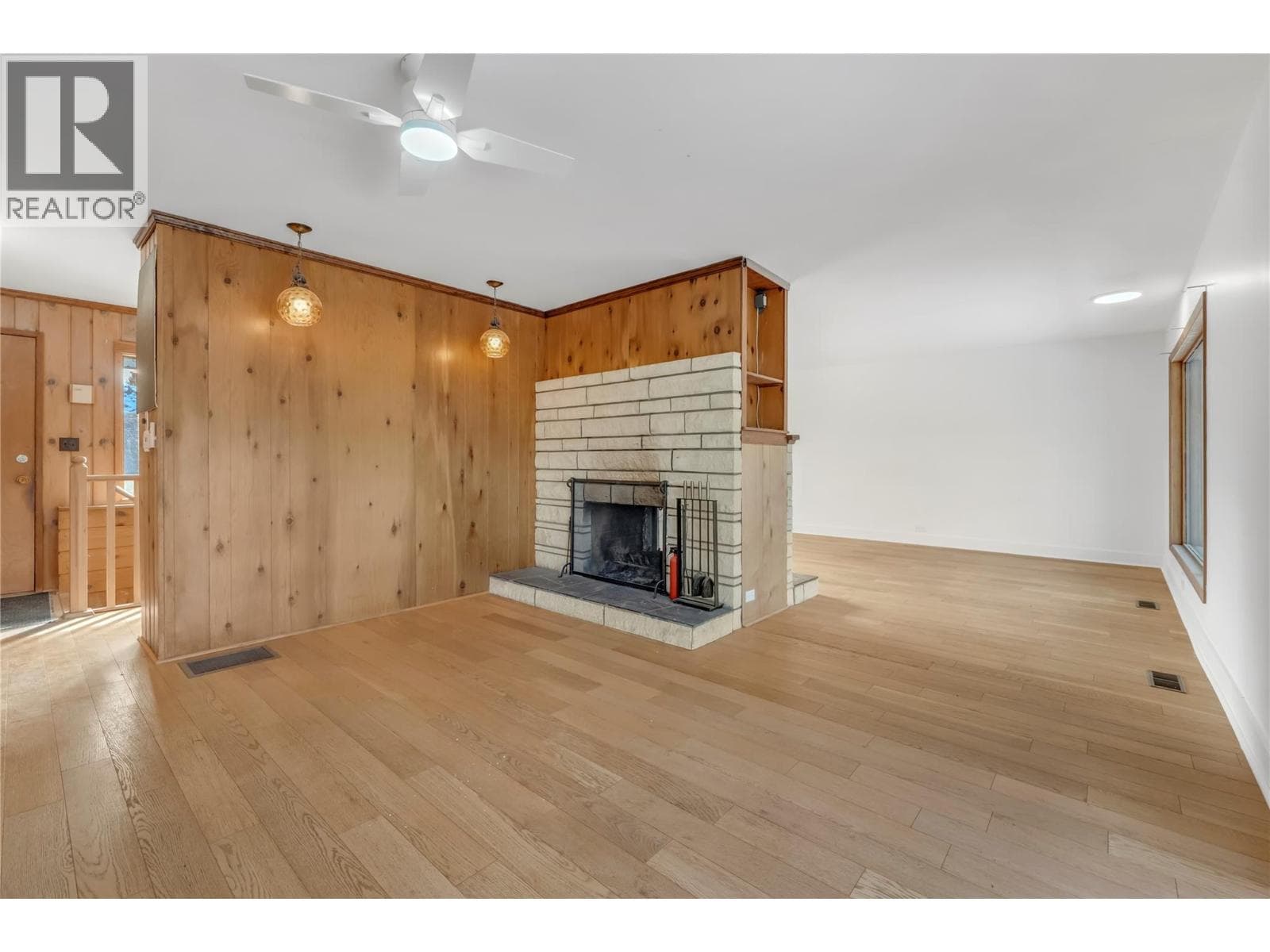 379 MAYNE Avenue photo 4