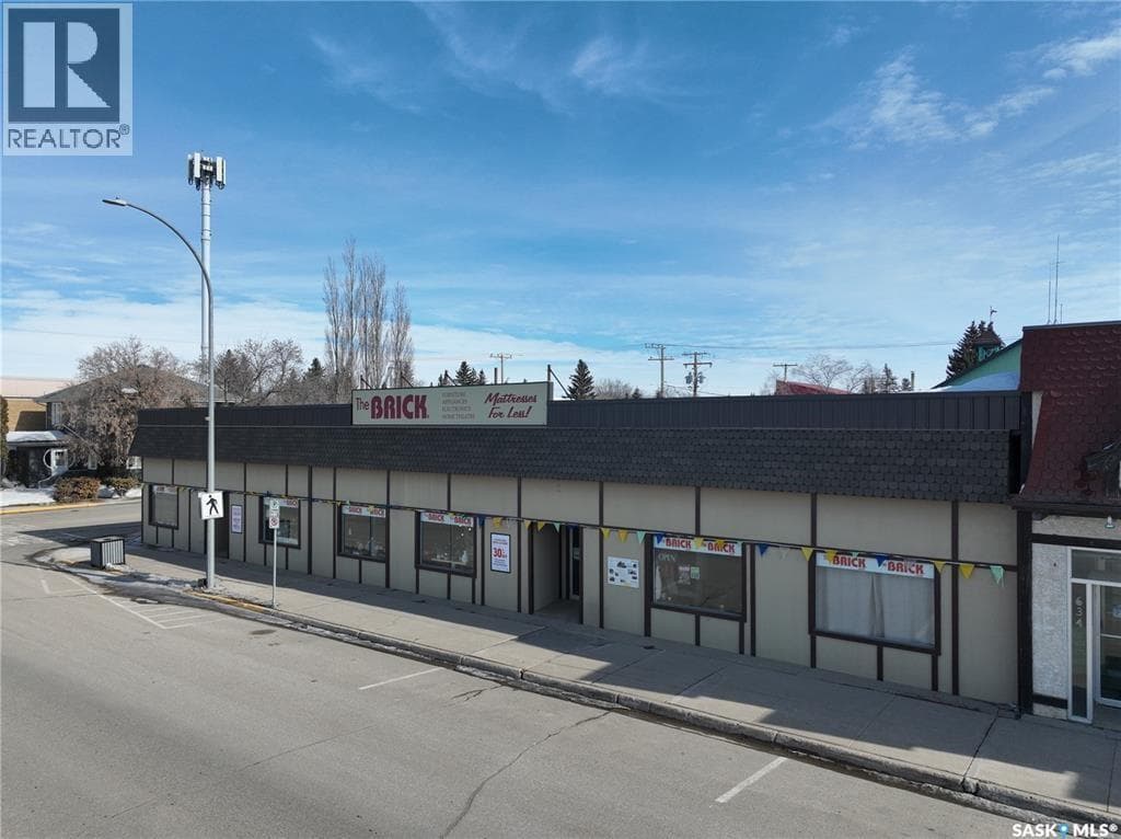 640 Main STREET — photo 2